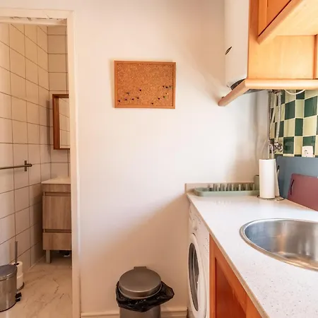 Beautiful House In Mouraria Appartement Lissabon