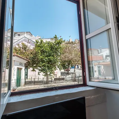 Beautiful House In Mouraria Appartement Lissabon