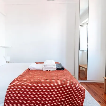 Beautiful House In Mouraria Appartement *