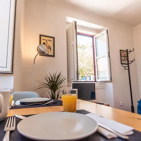 Beautiful House In Mouraria Appartement *