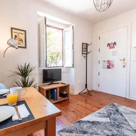 Beautiful House In Mouraria Apartman *