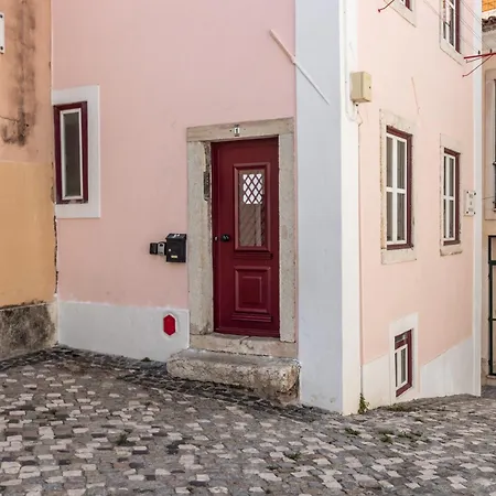 Beautiful House In Mouraria Lisboa